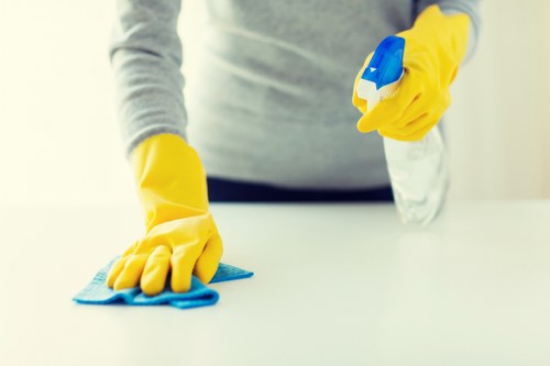 Local holiday let and Airbnb cleaning service covering Kingstonuponthames and nearby areas